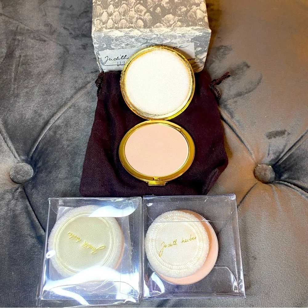 NIB Vintage and Rare Judith Leiber Compact Mirror Swarovski Crystals with Powder
